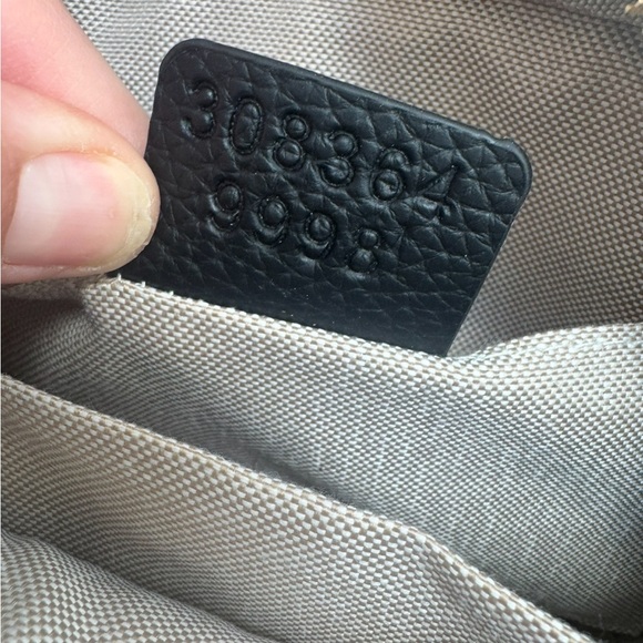 Gucci Black Soho Crossbody Bag - Picture 6 of 9